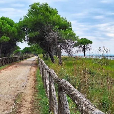 Charming With Private Garden Appartamento Bibione
